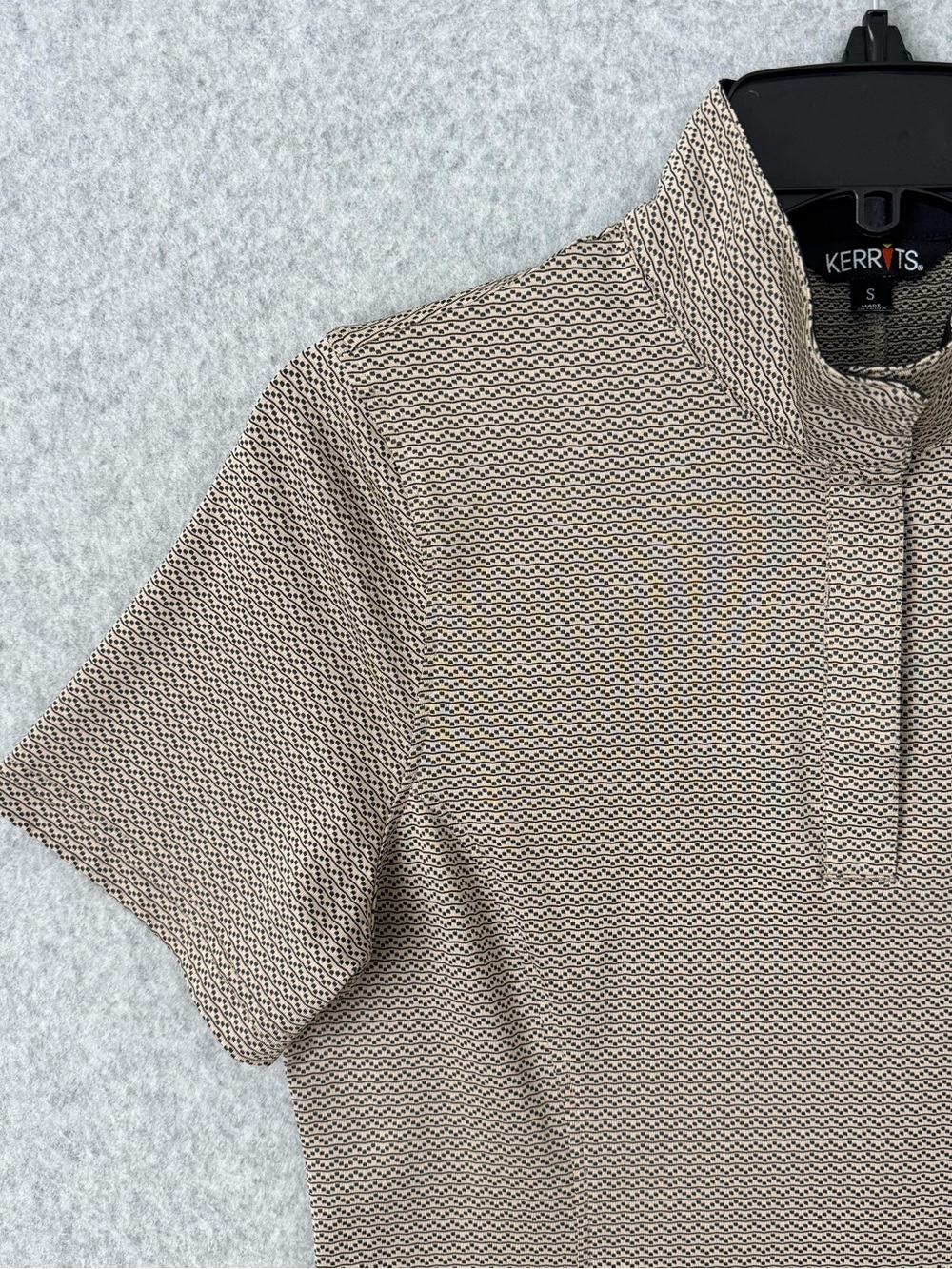 Kerrits Womens Short Sleeve Equestrian Riding Top Tan Black Shirt 1/4 Snap Small - Picture 4 of 15